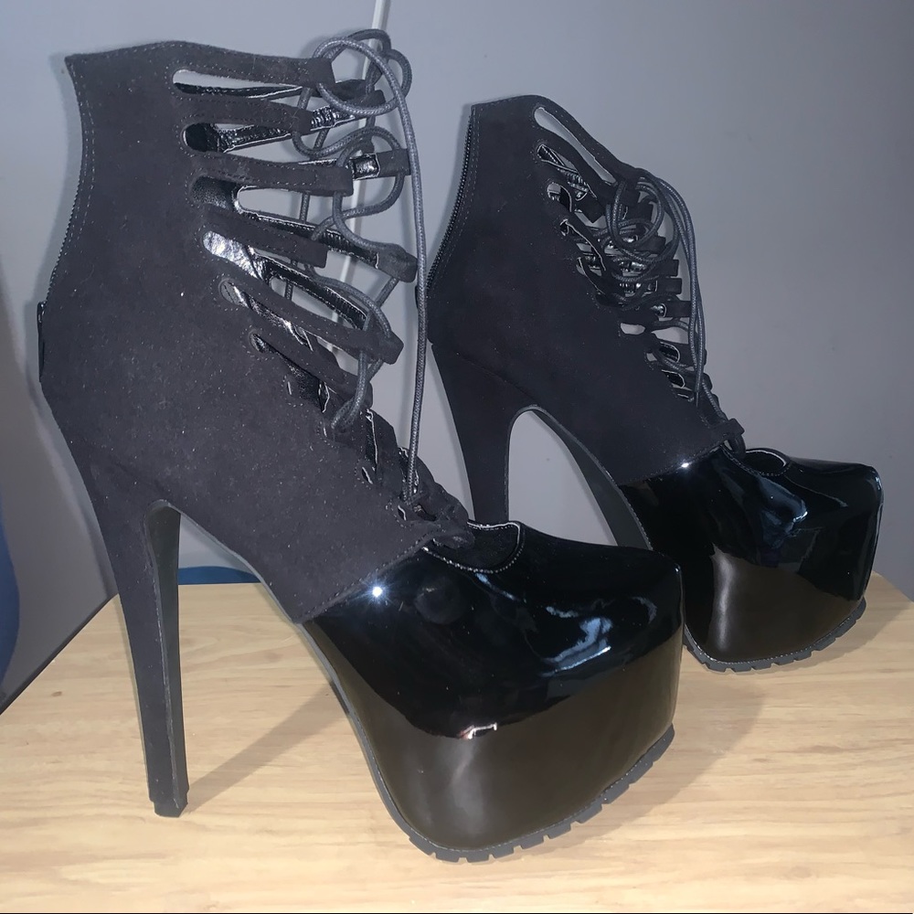 Sexy Steve Madden Lace Up Platform Shoes